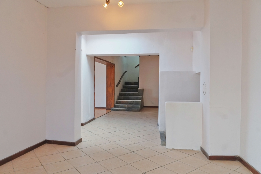 6 Bedroom Property for Sale in Cove Rock Eastern Cape